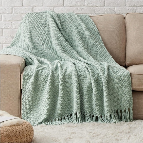 West Elm Sunflower Yellow Tassel Fringe Luxury Minimalist Soft Throw Blanket - Picture 14 of 15